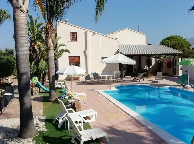 卡斯特拉佐住宿加早餐旅馆 住宿加早餐酒店 4*