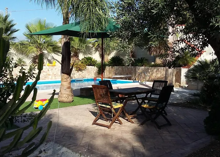 Castellazzo Bed & Breakfast 4*