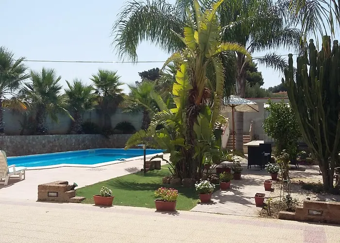 Castellazzo Bed & Breakfast 4*