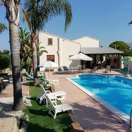 Castellazzo Bed & Breakfast 4*