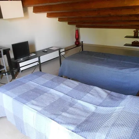 Castellazzo Oda ve Kahvaltı Paceco