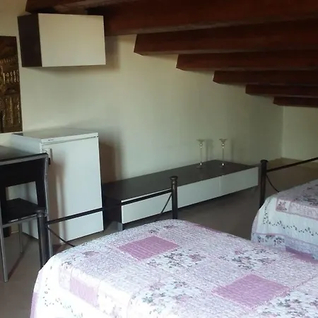 Oda ve Kahvaltı Castellazzo *