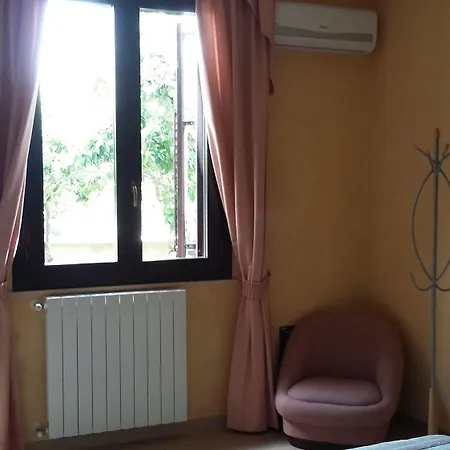 Castellazzo Oda ve Kahvaltı *