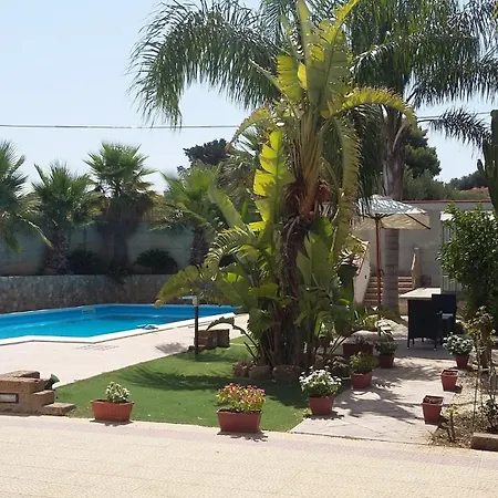 Castellazzo Bed & Breakfast 4*